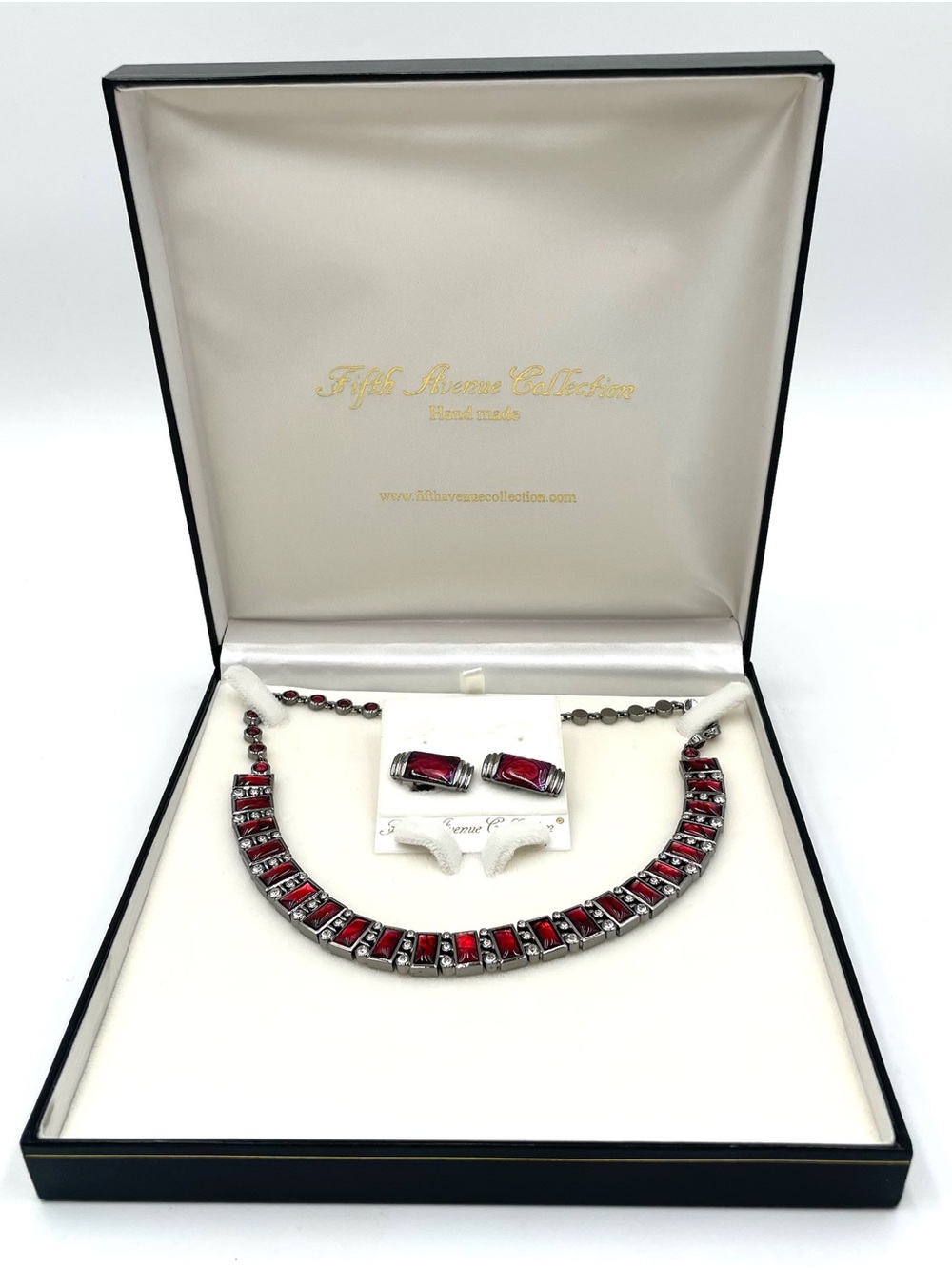 Brand New Vintage Fifth Ave Collection Necklace & Earring Set